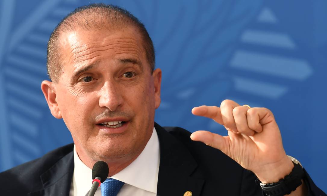 Bolsonaro recria Ministério do Trabalho para Onyx e nomeia Ciro na Casa Civil